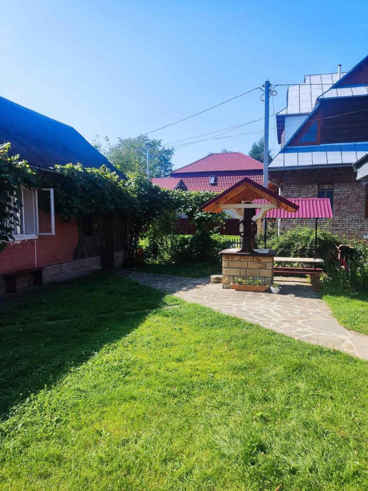 Borgaza Hotel Jaremtsje Buitenkant foto